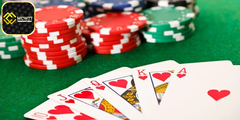 Thử tài tính toán với các ván chơi poker tại casino online